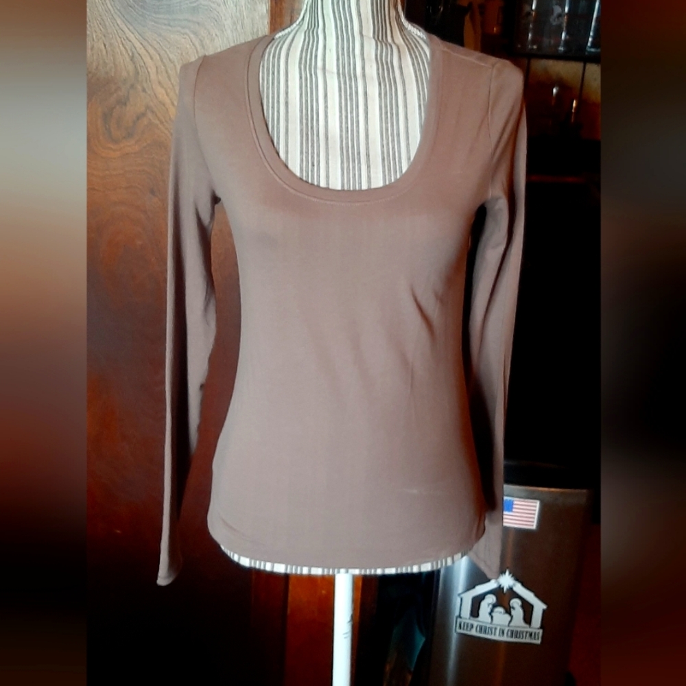 Women's Long Sleeve Taupe color Top